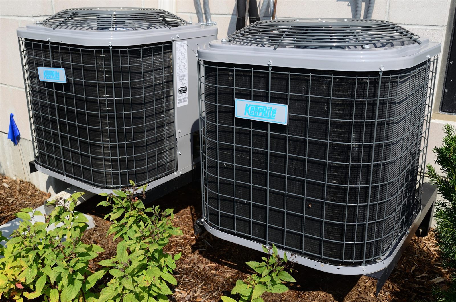 High-efficiency air conditioner condenser units serviced by Columbus Elite HVAC in Columbus OH